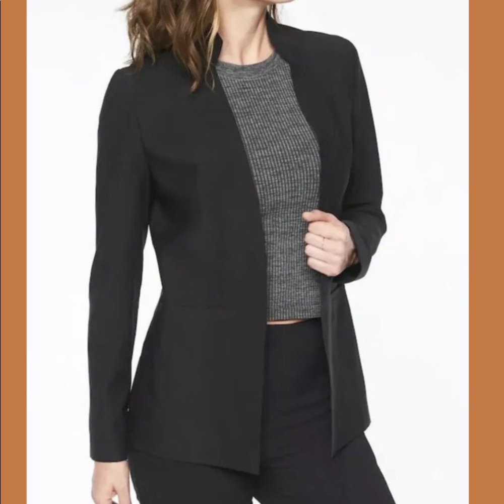 Athleta woman's black Stellar Blazer SZ 16